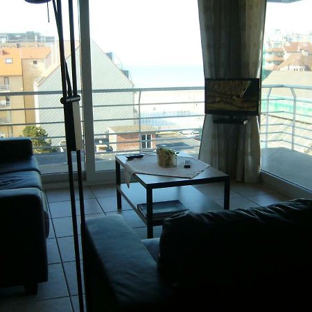 Res Apollo Nieuwpoort Apartment Bagian luar foto